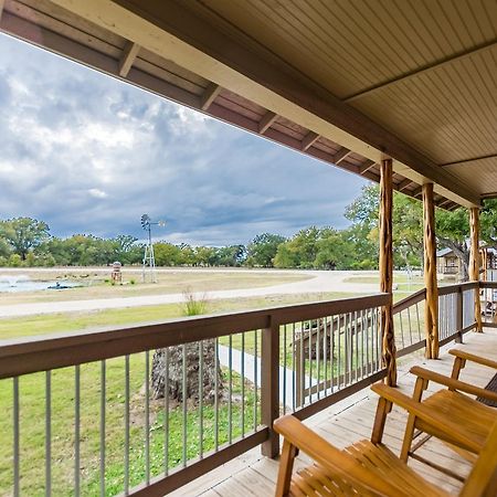 Vineyard Trail Cottages- Adults Only Fredericksburg Rom bilde