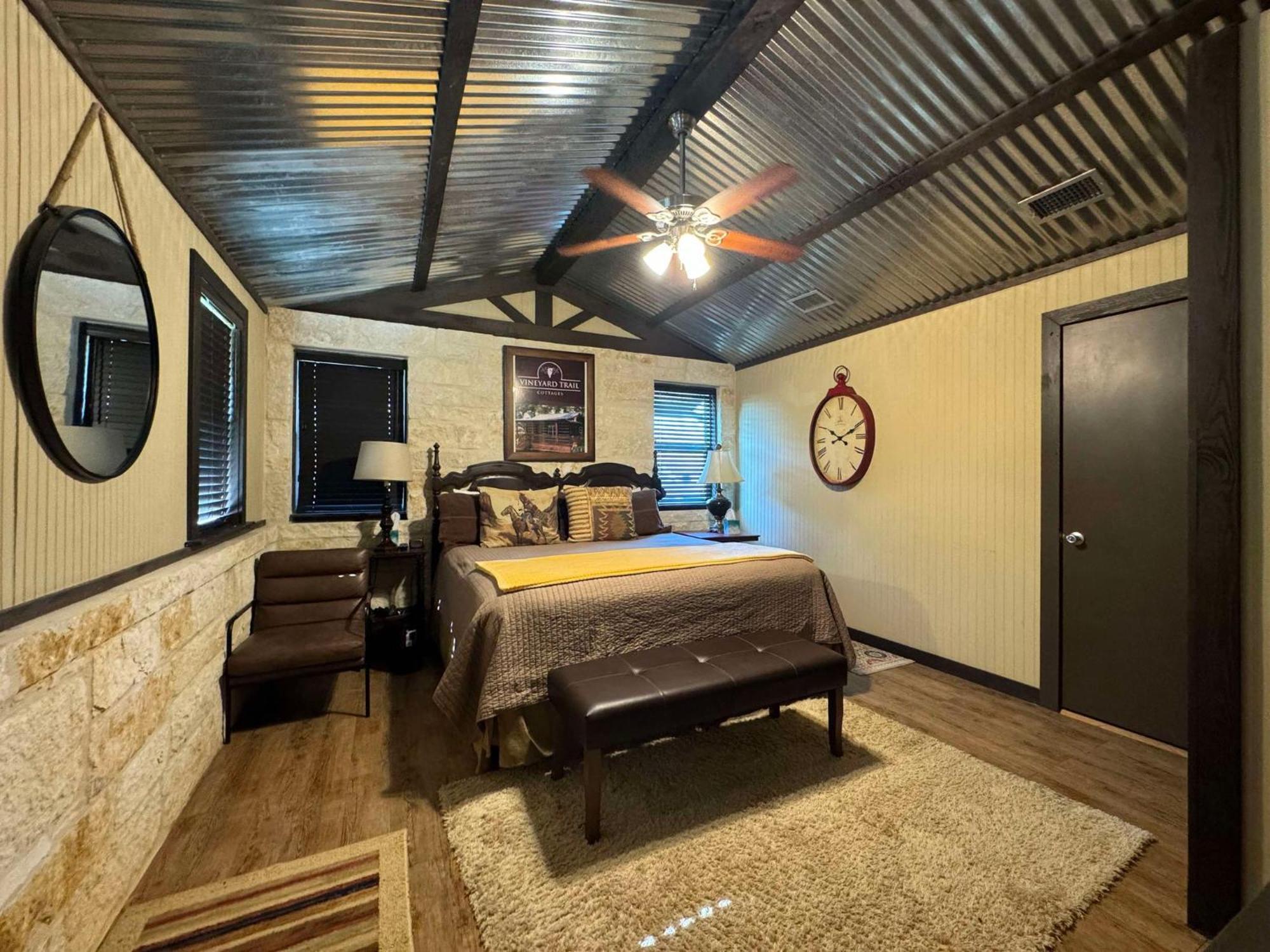 Vineyard Trail Cottages- Adults Only Fredericksburg Eksteriør bilde