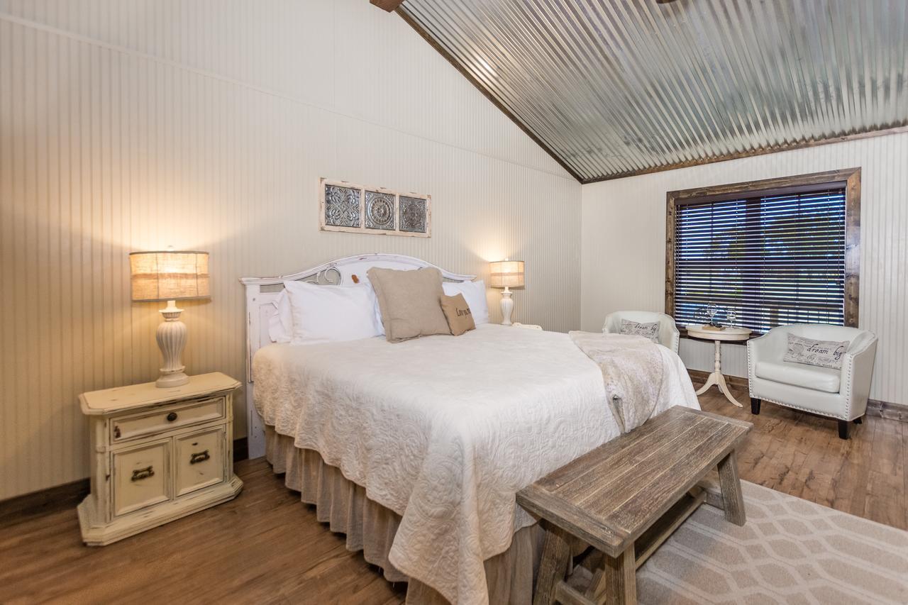 Vineyard Trail Cottages- Adults Only Fredericksburg Rom bilde