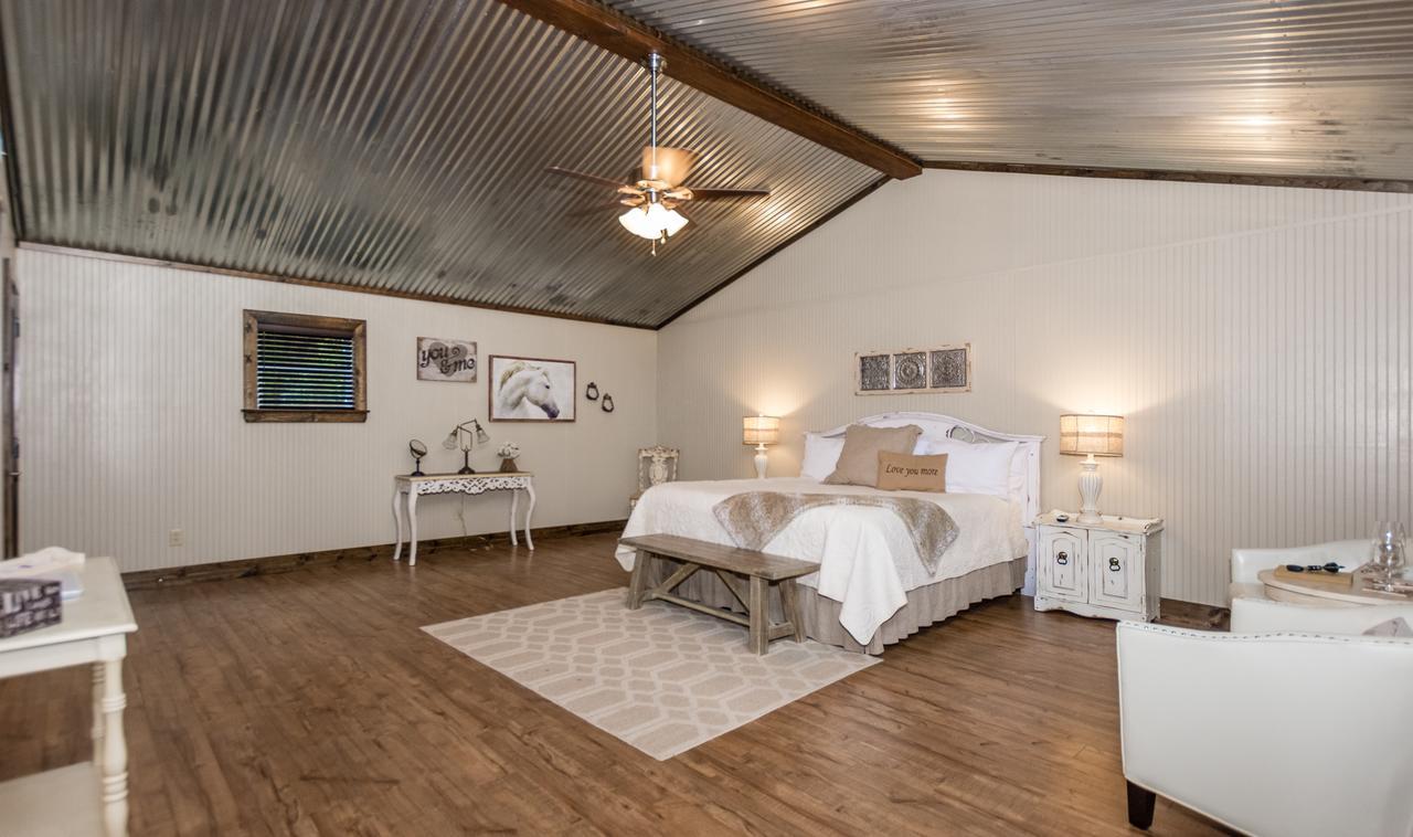 Vineyard Trail Cottages- Adults Only Fredericksburg Rom bilde